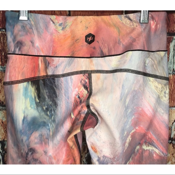 ONNIT Workout XS Leggings Total Human Optimization - Picture 4 of 5